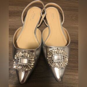 New-Soda Metallic Silver Embellished Flats